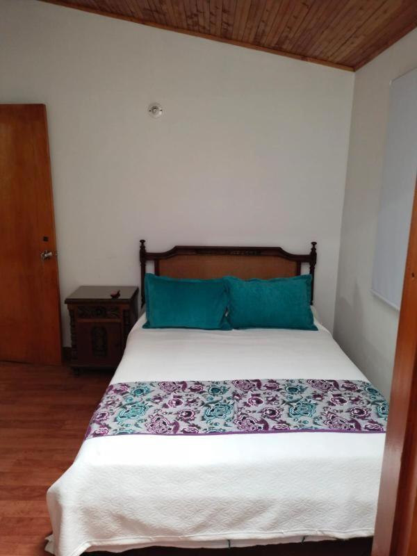 Hostal Spa Casa De Piedra Con Jacuzzi ซานตาโรซา เดกาบัล ภายนอก รูปภาพ