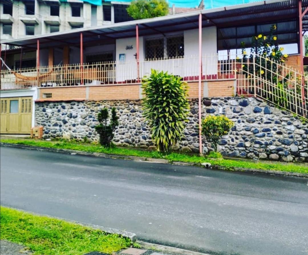 Hostal Spa Casa De Piedra Con Jacuzzi ซานตาโรซา เดกาบัล ภายนอก รูปภาพ