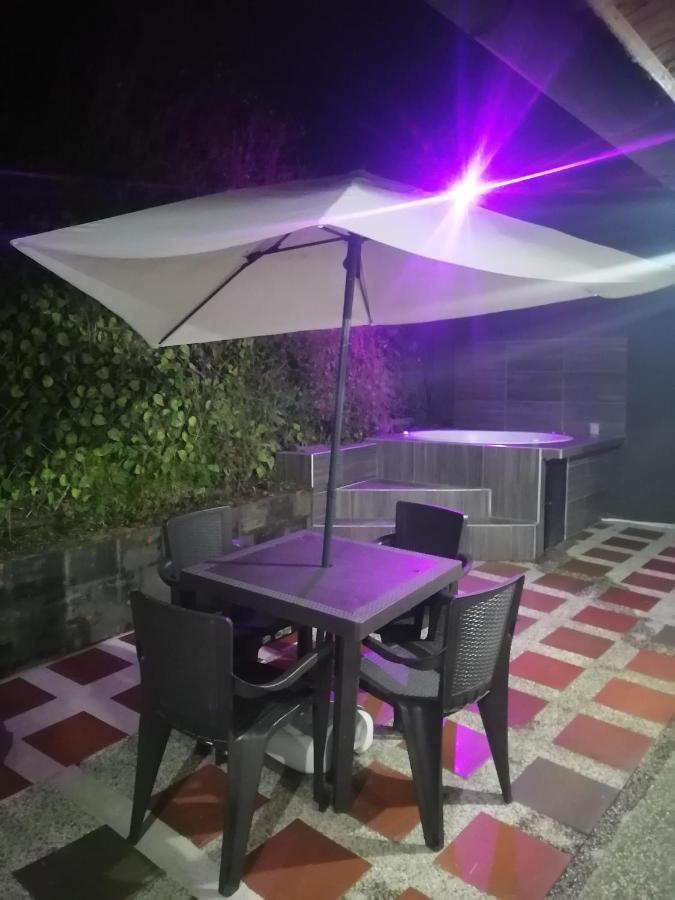 Hostal Spa Casa De Piedra Con Jacuzzi ซานตาโรซา เดกาบัล ภายนอก รูปภาพ