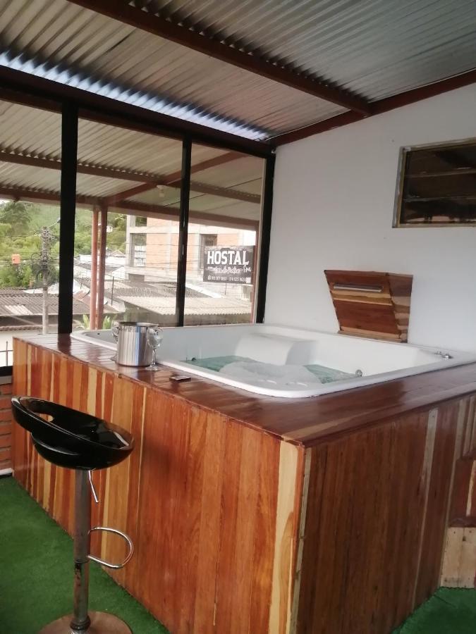 Hostal Spa Casa De Piedra Con Jacuzzi ซานตาโรซา เดกาบัล ภายนอก รูปภาพ